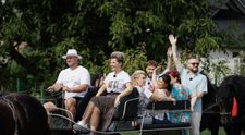 Concurenții MasterChef 2024 ajung într-un ținut de poveste și vor găti pentru Ansamblul Junii Sibiului: „Oaspeții vor decide cine câștigă prima probă pe echipă din acest sezon!”