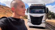 Coco, cea mai cunoscută șoferiță de TIR din Spania, a murit subit la 41 de ani! Care este cauza decesului