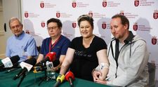 O femeie din Polonia, mamă a șapte copii, a născut cvintupleţi. Sarcina sa a fost considerată „un miracol”