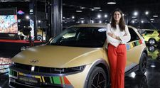 Ce au făcut șoferii din București când au văzut-o pe Ancuța Bodnar în trafic. Campioana olimpică, pe stradă cu mașina primită de la Țiriac