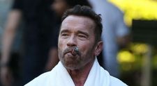 Care este starea actorului Arnold Schwarzenegger dupa ce a suferit o operatie pe cord deschis