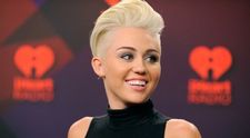 Miley Cyrus danseaza provocator imbracata intr-un costum de unicorn. Imaginile sexy, dar in acelasi timp foarte amuzante cu artista: VIDEO