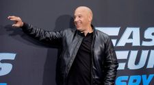 Vin Diesel, ironii în pielea goală față de o „operă de artă”. Cum s-a fotografiat actorul