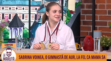 Cum s-a apucat de gimnastică Sabrina Voinea, tănăra de 15 ani care a câștigat două medalii de aur la Doha