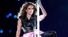 Jennifer Lopez, virală pe internet. Femei din lumea întreagă s-au fotografiat în oglindă, în bikini
