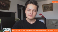 VIDEO Selly, autoizolare cu live-uri și studiu pentru BAC