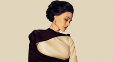 De la Lara Croft la Maria Callas: Angelina Jolie chiar cântă operă în „Maria” – și nu se preface. O transformare spectaculoasă pe ecran și în viață