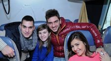 LaLa Band, in caravana de Craciun: Alina Eremia si-a sarbatorit ziua de nastere pe scena, iar Criss a cantat pentru prima oara in orasul ei natal
