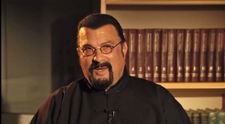 Steven Seagal, călcat pe bătături. Cum reacționează actorul când i se pune o întrebare incomodă