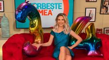Apariție surprinzătoare pentru Adela Popescu la Vorbește lumea. Schimbarea de look la care a apelat de ziua ei
