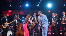 Horia Brenciu și Theo Rose, duet senzațional pe scena de la Vocea României: Theo, dragostea noastră, te iubim foarte tare