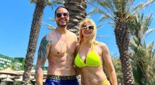 Jorge și-a convins soția de aproape 50 de ani să pozeze în bikini. Care a fost reacția fanilor: 