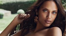 Dalianah, un model cu o privire hipnotizantă a încins Instagramul. Cum a pozat pe o plajă din Spania