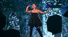 Mesajul emotionant transmis de Ariana Grande fanilor, la un an dupa atacul terorist din Manchester