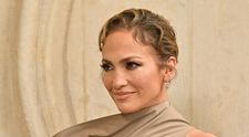 Jennifer Lopez, trădată de machiaj pe covorul roșu. Ipostaza deloc flatantă în care au surprins-o paparazzii