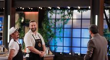 MasterChef, 6 octombrie. „Ei vorbesc împreună, dar se înțeleg separat”. Cum se descurcă Vali și Liviu, în echipă, la testul sub presiune