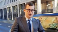 Un văr al Reginei Elisabeta a II-a poate face închisoare după ce a abuzat sexual o femeie de 26 de ani
