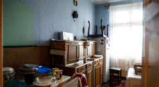 VIDEO Apartamentul familiei Cristea, imposibil de locuit din cauza degradării în care se află