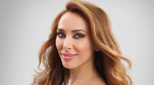 Iulia Vântur, un fel de Jennifer Lopez de Bollywood. Cum a apărut românca pe scenă în fața a sute de oameni