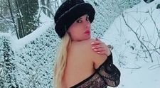Coco Austin sfidează temperatura! Soția lui Ice-T a ieșit în zăpadă într-un costum de plasă prin care se vede tot