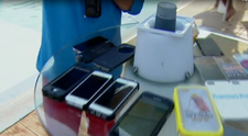 George Buhnici da cu telefoanele de pamant