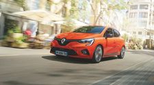 Ghicește învingătorul din sezonul 9 Vocea României și câștigă un Renault CLIO