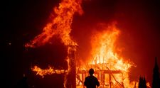 EXCLUSIV: Cel mai devastator incendiu din SUA ultimului secol, transformat într-o lecție de viață în 