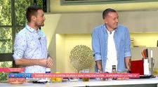 VIDEO Costin Giurgea și Tudor Bratu fac echipă în bucătărie
