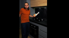 Sebastian Coțofană recomandă produsele CIF în cel mai amuzant, sincer și...strălucitor mod