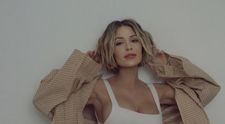 Deea Codrea, ședință foto nud cu burtica de gravidă: “Ești atât de frumoasă!”