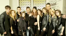 Trupa Lala Band s-a reunit după 12 ani. Tinerii cunoscuți pentru serialele fenomen de la PRO TV, „Pariu cu viața” și „O nouă viață” erau idolii a milioane de tineri în anii 2000. Imaginile momentului cu cei mai îndrăgiți cântăreți din România