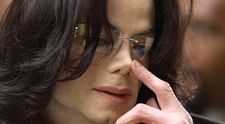 De ce purta Michael Jackson „plasturi” pe nas. Dezvăluirile făcute de fostul său bodyguard
