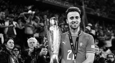 Cine este Diogo Jota, atacantul lui Liverpool care a murit tragic într-un accident rutier. Fotbalistul abia se căsătorise