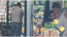E cuplul momentului! După ce paparazzii i-au surprins în tandrețuri la supermarket, cântărețul a recunoscut totul