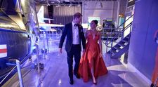 Meghan Markle, ravistantă într-o rochie roșie de gală: 