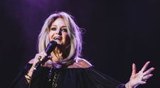 Ce avere avea Bonnie Tyler. Suma impresionantă strânsă de legendara interpretă a hitului „Total Eclipse of the Heart”