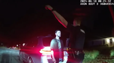 Momentul când Justin Timberlake e arestat, surprins de camerele polițiștilor. Clipul video pe care artistul a încercat să-l șteargă