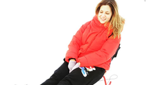 VIDEO Amalia Enache, sărbători la munte, dar la cald!