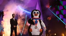 Pinguinul face dezvăluiri impresionante la Masked Singer: 
