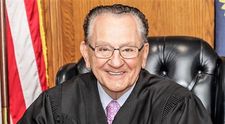 Cele mai spirituale fraze ale celui mai popular și iubit judecător din America
