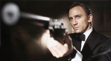 A fost ales noul James Bond și nu e niciunul din numele mari care s-au vehiculat! Cine e actorul căruia i s-a oferit oficial rolul