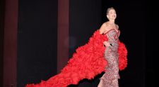 Sharon Stone, dovada vie că poți îmbătrâni frumos fără operații estetice! Actrița de 66 de ani, ravisantă pe covorul roșu de la Festivalul de Film de la Torino: „Singura divă de la Hollywood”