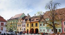 10 castele și cetăți dinTransilvania care merită vizitate în această vară