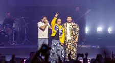 Pe 24 februarie, într-un concert-eveniment unic SOLD-OUT, la Sala Palatului, Smiley, Alex Velea și Connect-R au lansat LIVE, în fața a 4000 de persoane, ultima piesă din proiectul comun și albumul „Anii în care nu dormim”