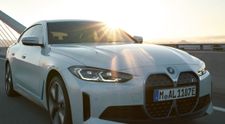 BMW i4 se pregătește de lansarea în România. Cum arată primul BMW Grand Coupé pur electric
