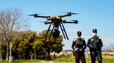 Primul oraș din România în care locuitorii sunt monitorizați cu drone dacă respectă izolarea la domiciliu