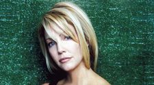 Fiica lui Heather Locklear, pictorial sexy pe malul marii. Cat de frumoasa e Ava Sambora la 18 ani