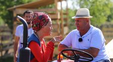 Rona Hartner este fermierul saptamanii la Ferma vedetelor