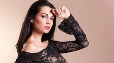 Se vede sau nu se vede prin rochia transparenta? Test si din fata, si din spate cu Nicoleta Luciu. Maruta: 
