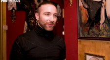 El e Lorand Lajos, creatorul costumelor de la Masked Singer România. Interviu cu românul care a lucrat pentru Alexander McQueen
